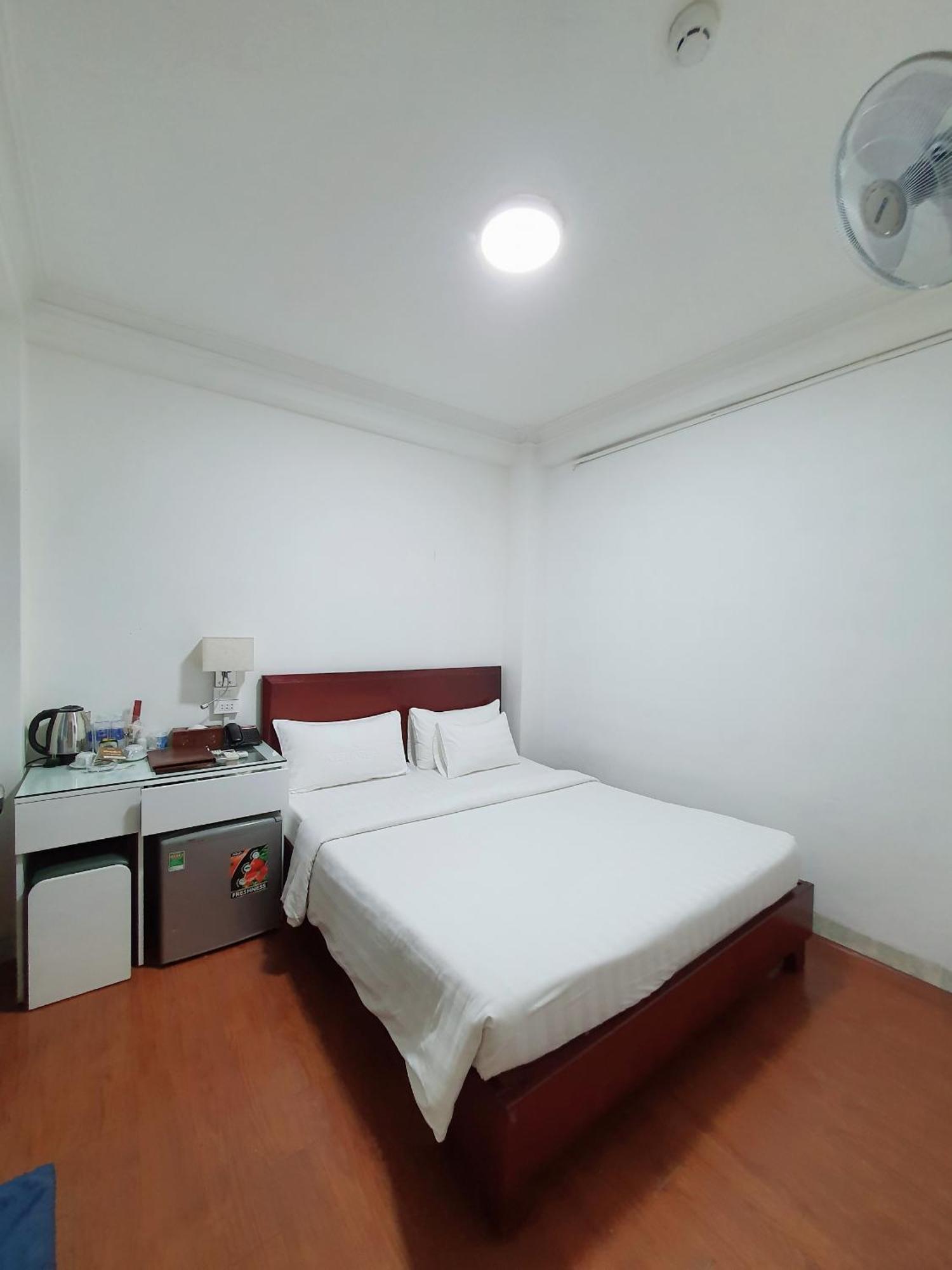 A25 Hotel - 22 Nguyen Cu Trinh Хошимин Екстериор снимка