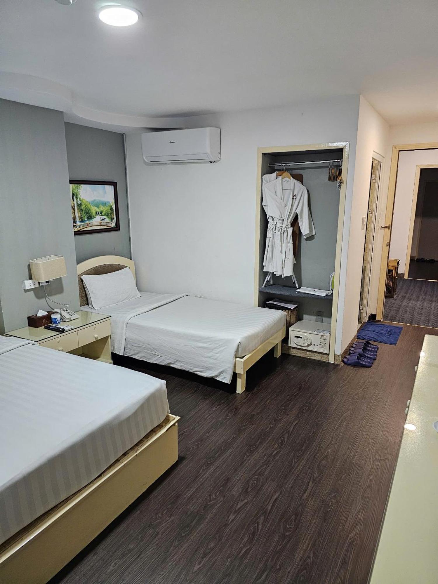 A25 Hotel - 22 Nguyen Cu Trinh Хошимин Екстериор снимка